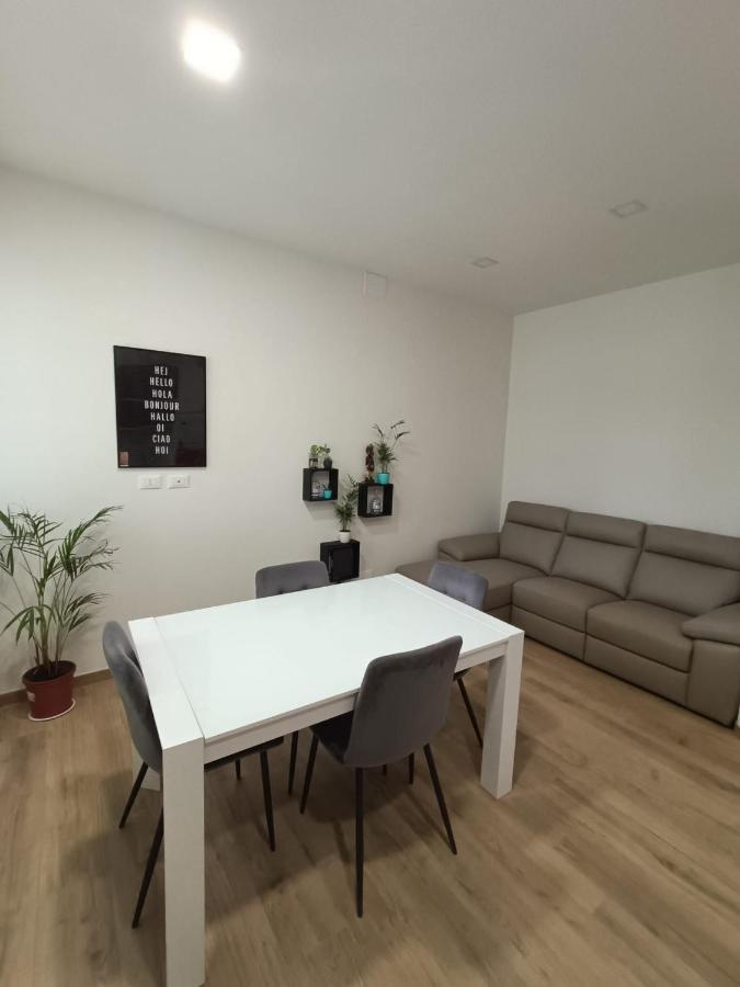 Апартаменти La Casa Di Luca/Fiera E Stazione/Aria Condizionata Болонья Екстер'єр фото
